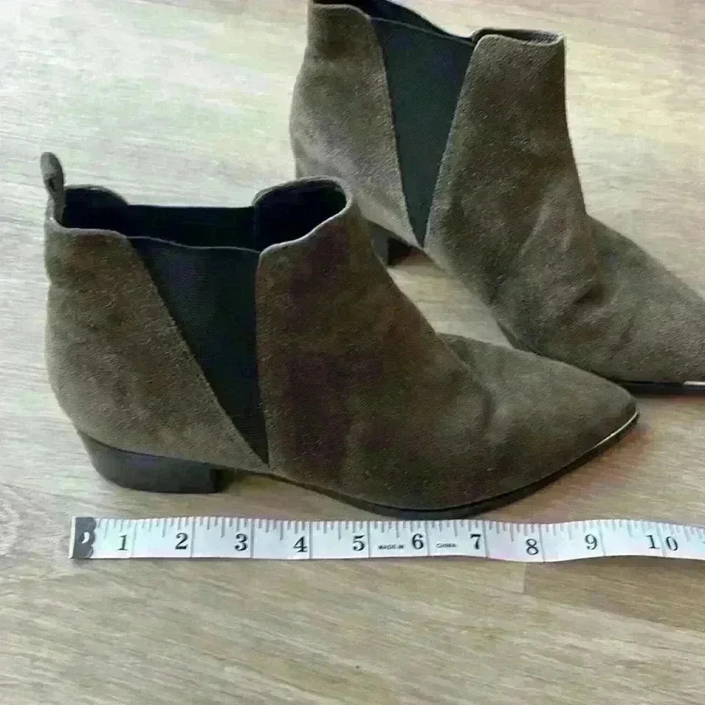 Marc Fisher Gray brown suede Chelsea heeled bootie size 6 - Picture 10 of 13
